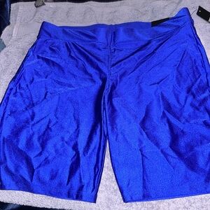 Torrid 9 inch signature waste liquid bike short